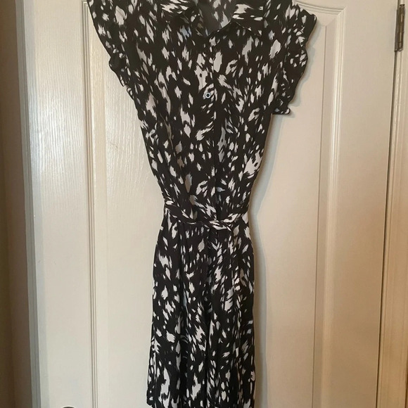 SHEIN New Without Tags All Over Print Ruffle Trim Belted Dress 2XL - Picture 3 of 7